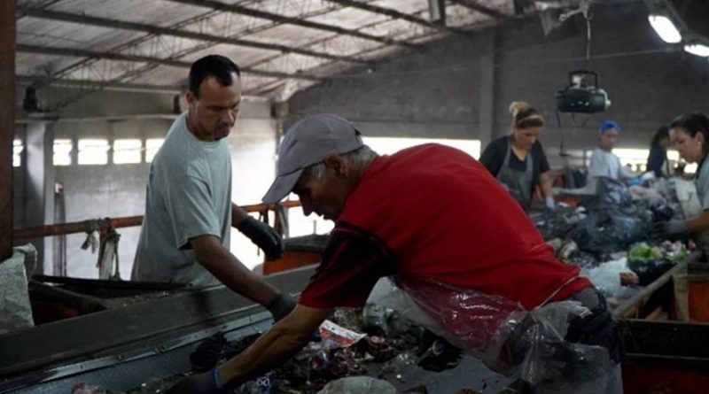 Coca-Cola Argentina junto al embotellador Reginald Lee y la empresa recicladora Ecopek, anuncian inversiones para impulsar el reciclaje en el Municipio de General Pueyrredón 